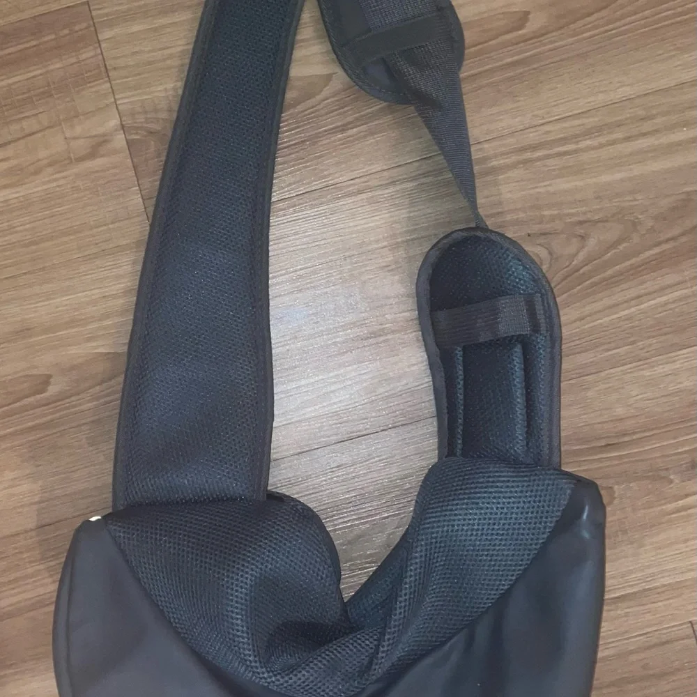 Pet Dog Sling Carrier Breathable Mesh Travel Safe Sling Bag Carrier